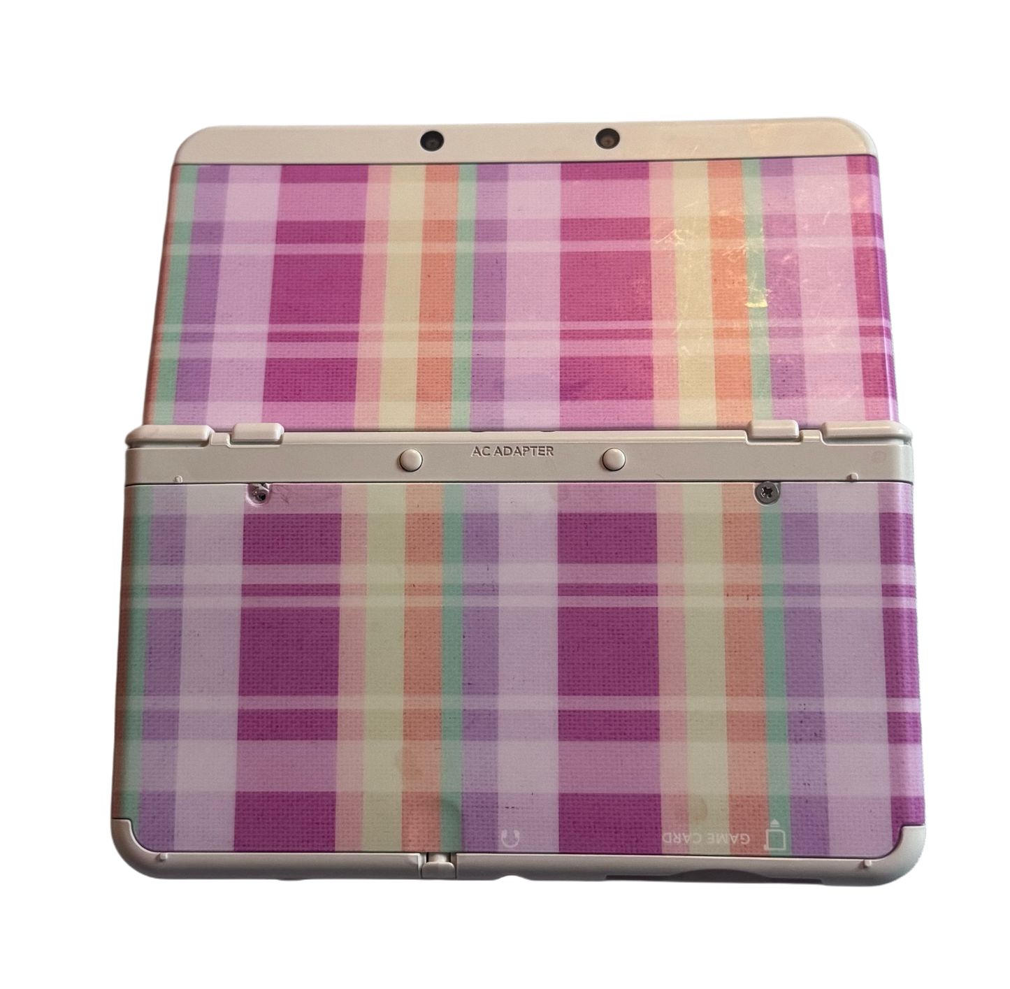 Moddet New 3DS med ny ladekabel