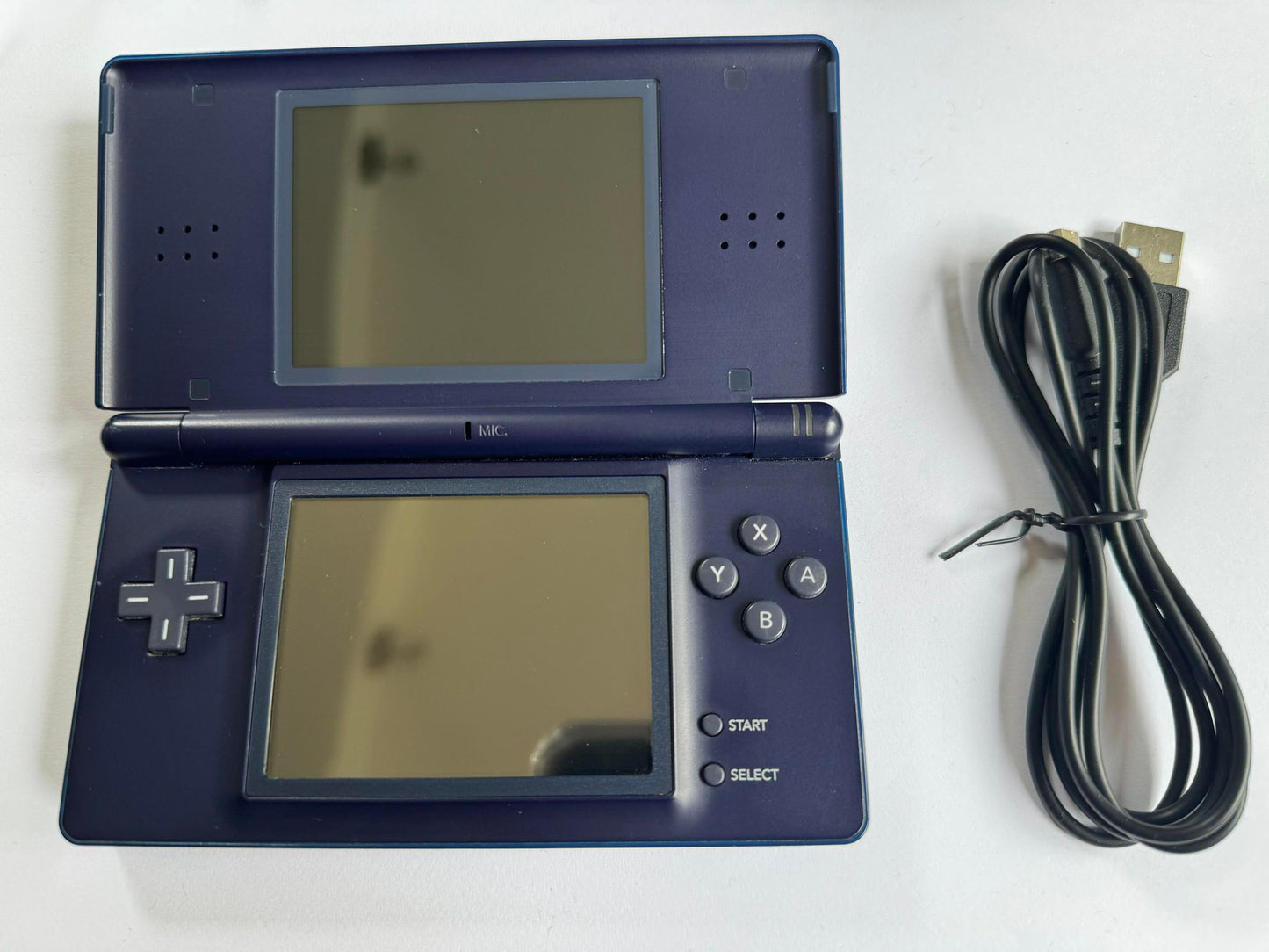 Nintendo DS Lite med ny ladekabel