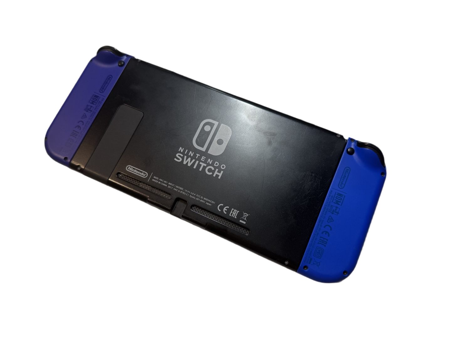 2017 Nintendo Switch med joy cons og lader