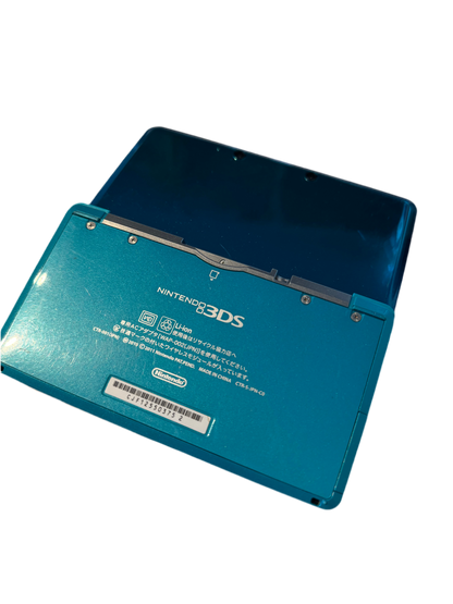 Modded Nintendo 3DS with new charging cable