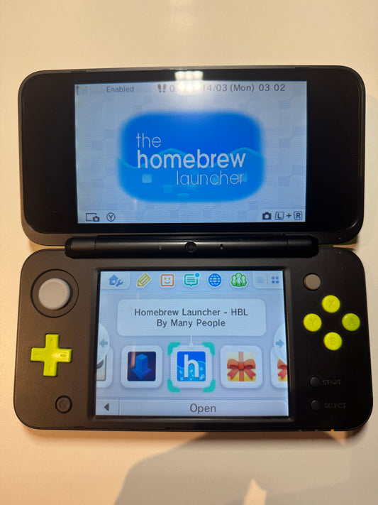 Moddet Nintendo New 2DS Xl med ny ladekabel