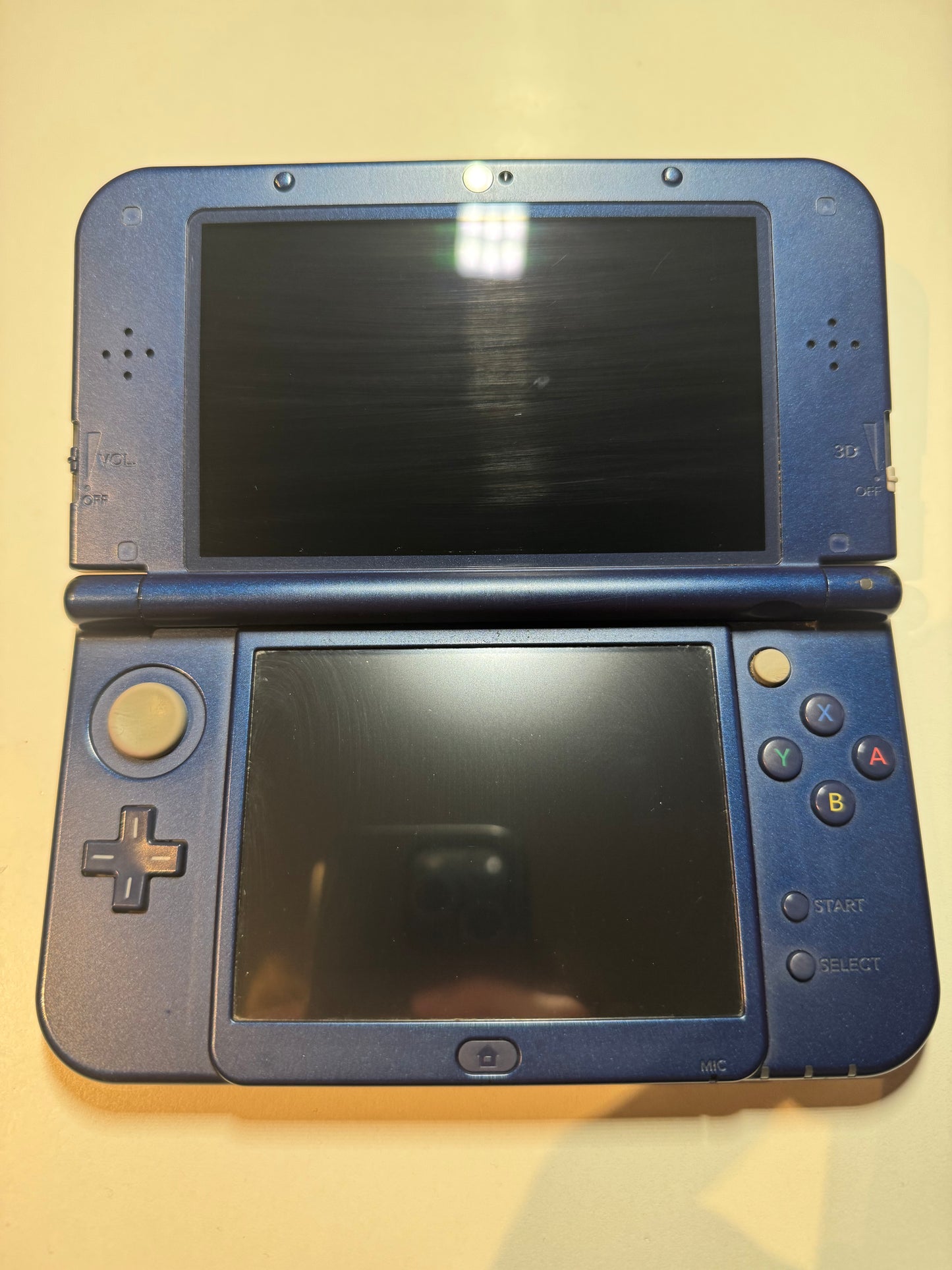 Moddet Nintendo New 3DS Xl med ny ladekabel