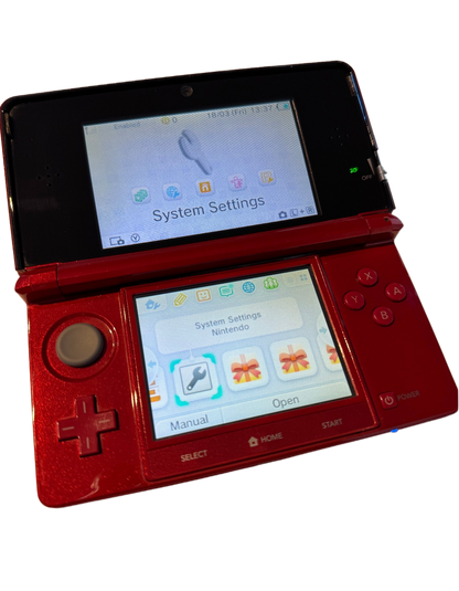 Modded Nintendo 3DS with new charging cable