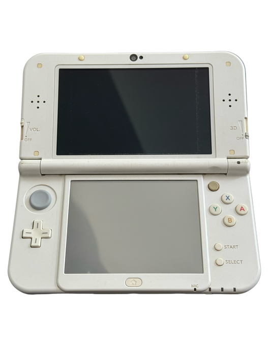 Modified Nintendo New 3DS Xl with new charge tab