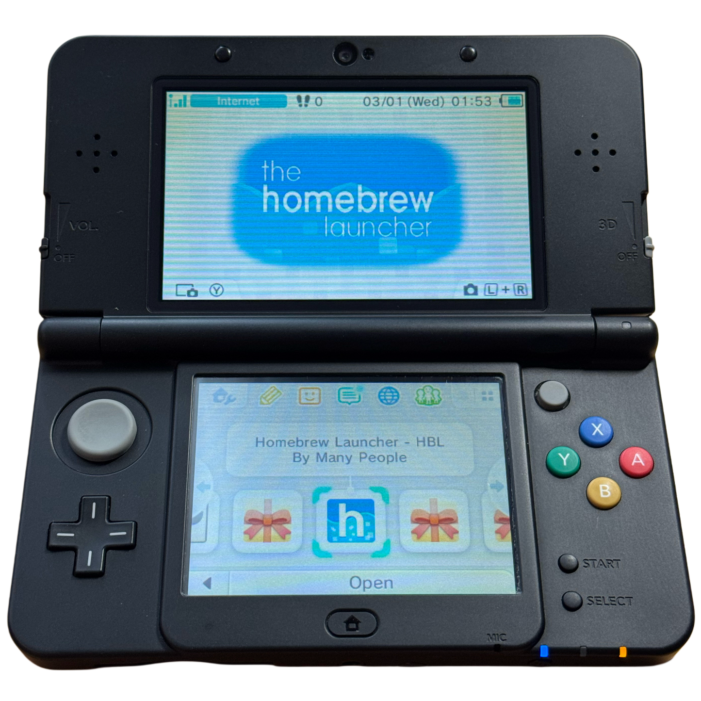 Svart moddet Nintendo New 3DS med ny ladekabel