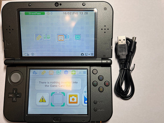 Moddet Nintendo New 3DS Xl med ny ladekabel